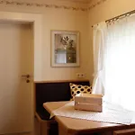 In Seefeld Near Rosshuette * ゼーフェルト・イン・チロル