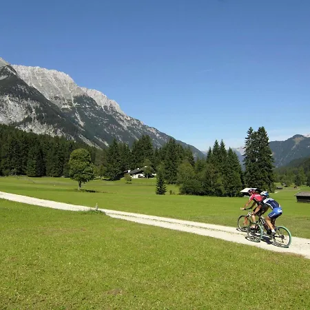 Daire In Seefeld Near Rosshuette Seefeld in Tirol