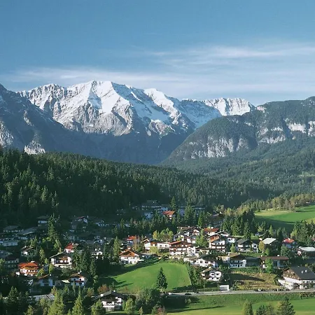 In Seefeld Near Rosshuette Daire